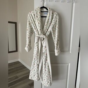 Hill House Robe